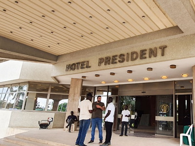 DSPPA | Sistema de megafonía de red para Presidente hotelero en Costa de Marfil